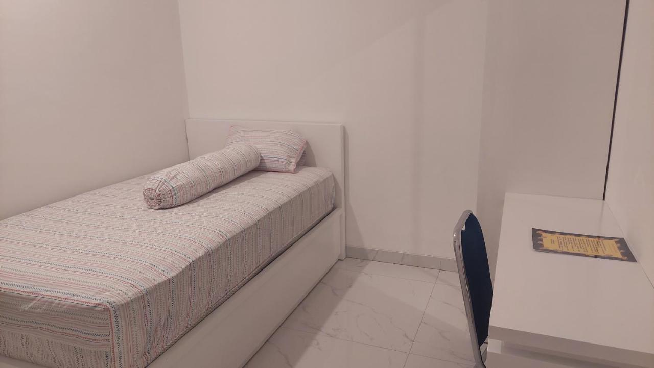 Hotel Wisma Mangurna Dolok Sanggul ภายนอก รูปภาพ